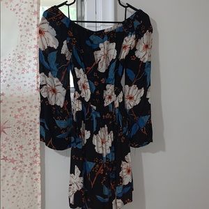 Billabong mini dress over the shoulder design